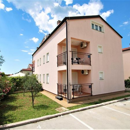 Apartment Mendikovic โปเรช ภายนอก รูปภาพ