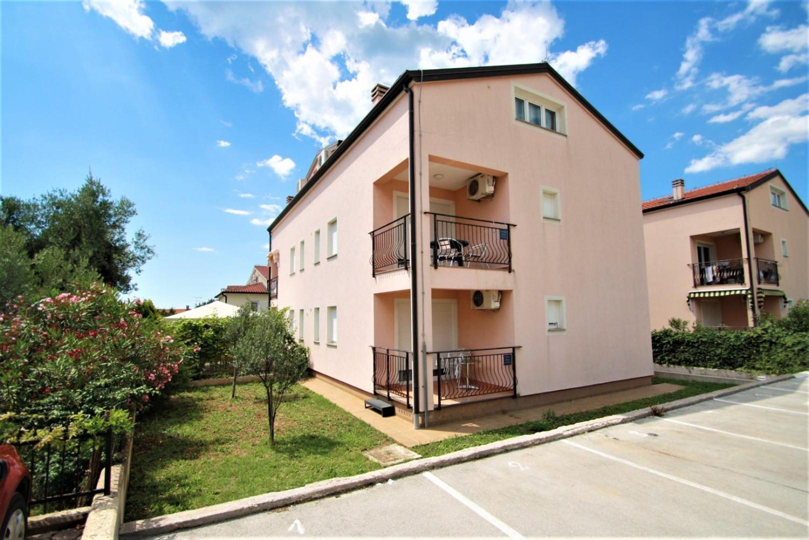 Apartment Mendikovic โปเรช ภายนอก รูปภาพ