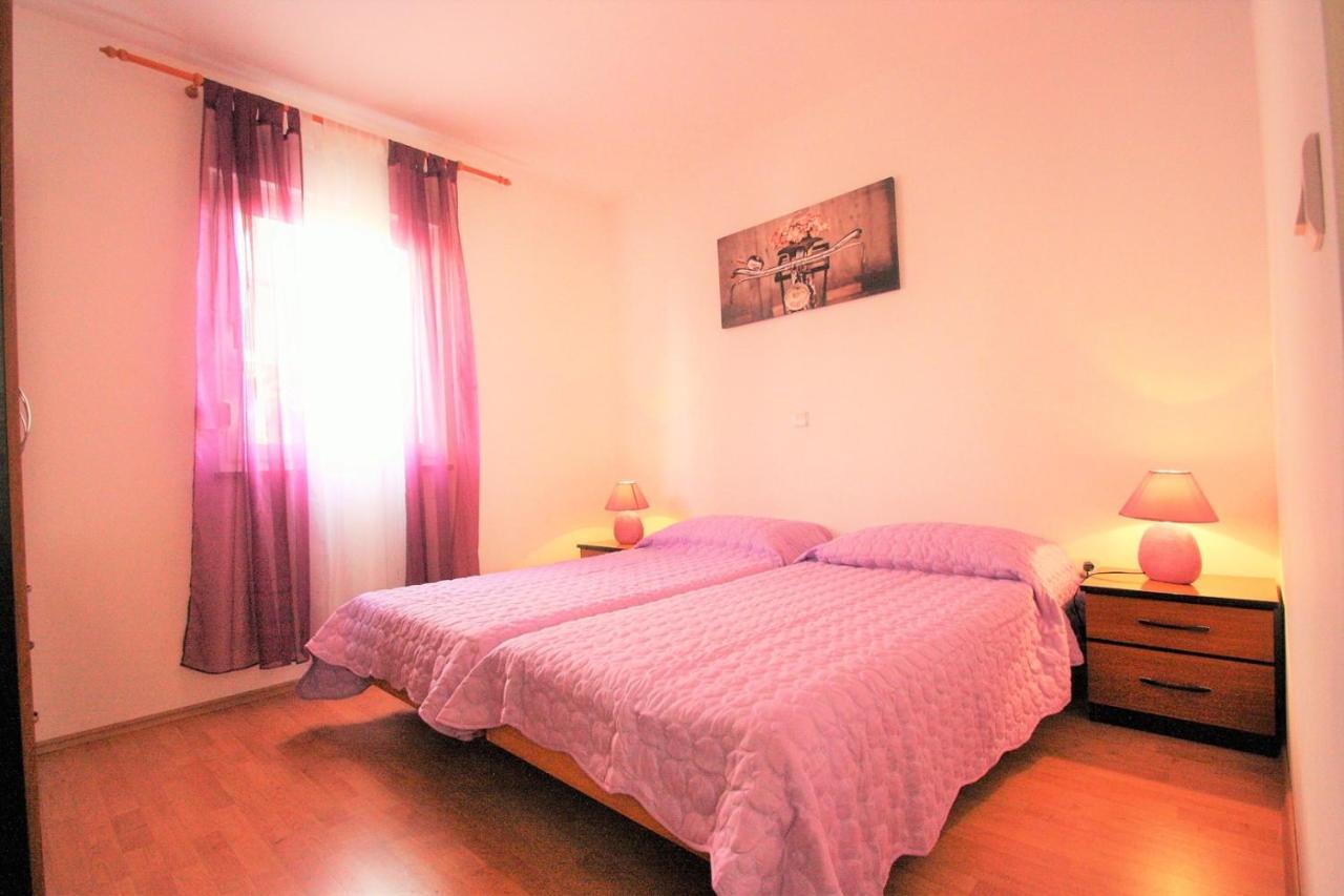 Apartment Mendikovic โปเรช ภายนอก รูปภาพ