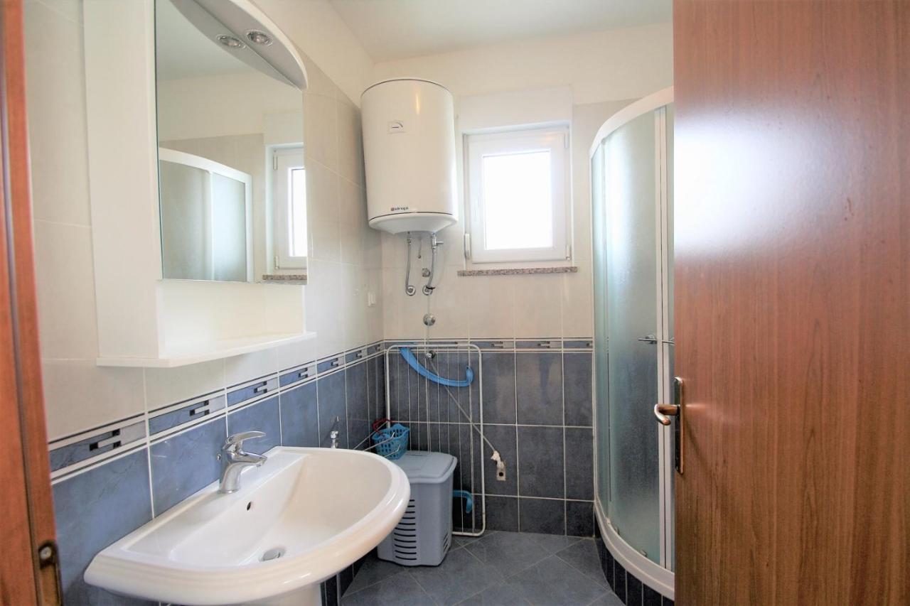 Apartment Mendikovic โปเรช ภายนอก รูปภาพ
