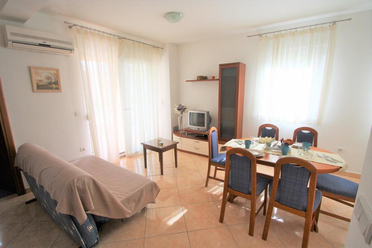Apartment Mendikovic โปเรช ภายนอก รูปภาพ