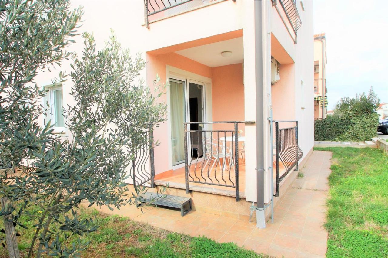 Apartment Mendikovic โปเรช ภายนอก รูปภาพ